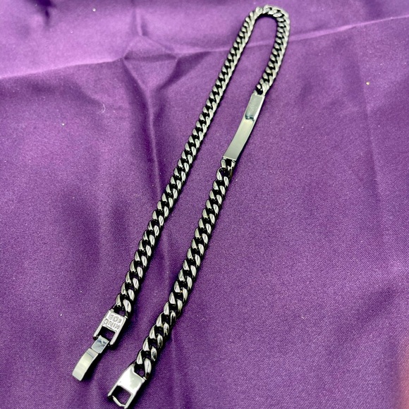 King Ice: Black Stainless Steel Link Wrap Bracelet with Fold Over Clasp Closure - Picture 7 of 14